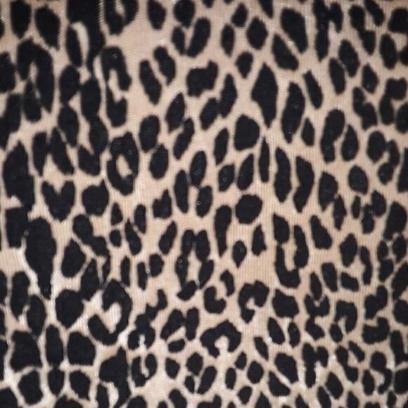 3/$20 Sale Cactus Flower  Sleeveless Top - Picture 2 of 5